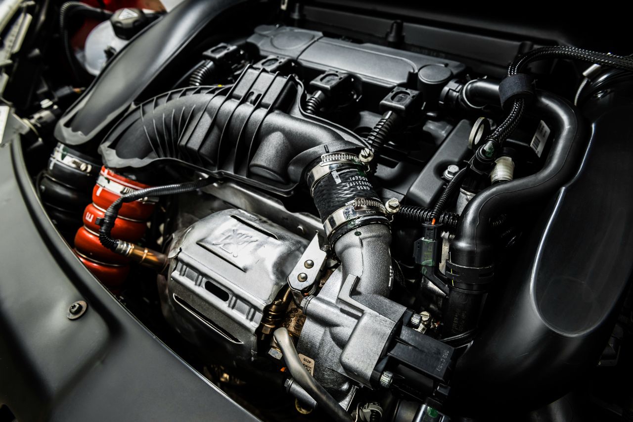 Bilgili Usta - THP Motor Nedir? Yüksek Performans ve Yakıt Verimliliği Arasındaki Denge - Peugeot208GT motor1.6THP