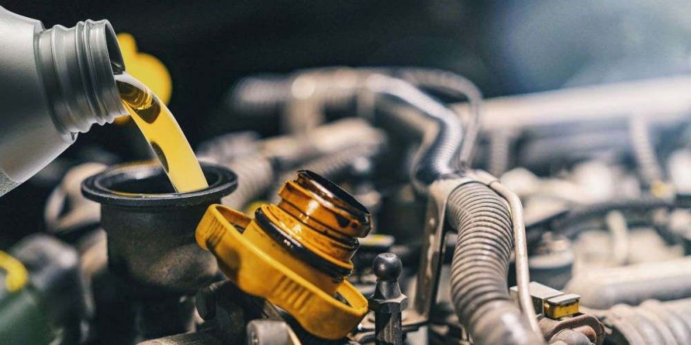 Bilgili Usta - Sahte Motor Yağı Kullanmanın Tehlikeleri: Aracınızı Koruyun! - motor yagi sahte