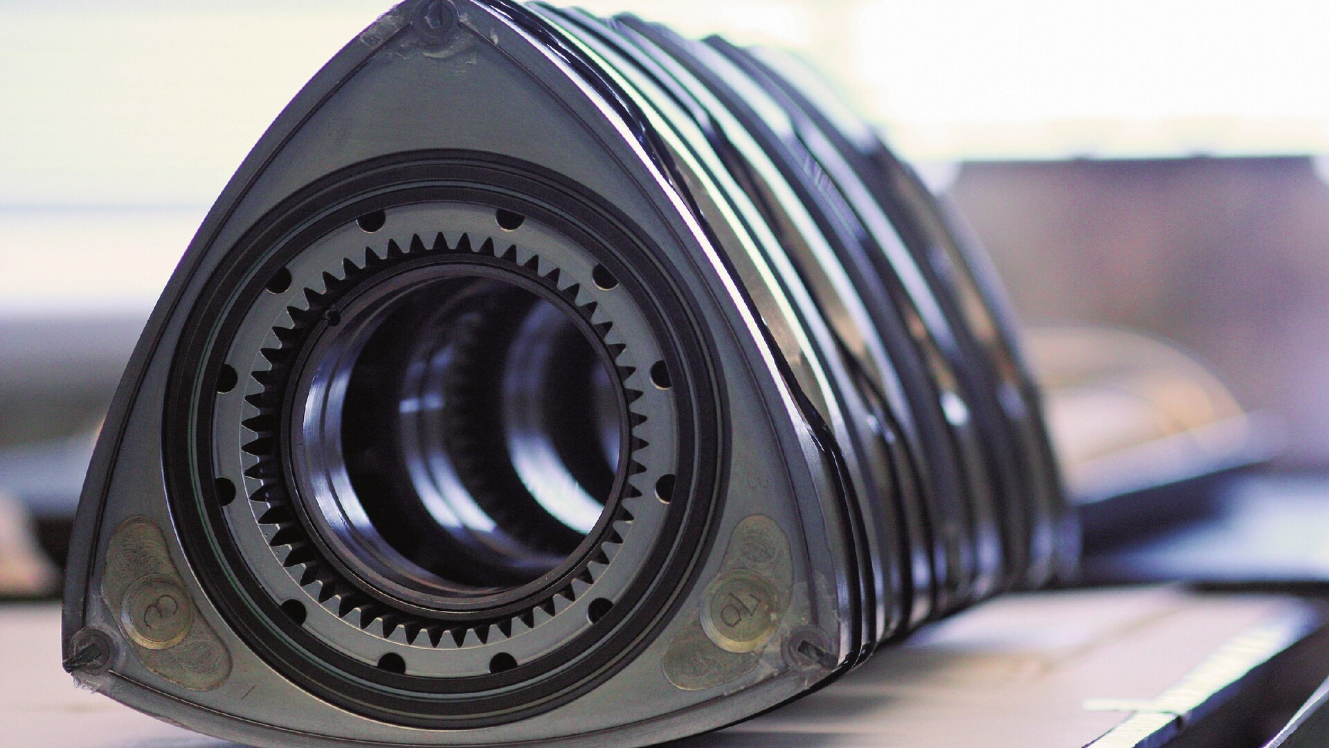 Bilgili Usta - Wankel Motorlar: Devrim Yaratan Tasarım ve Geleceği - wankel motor nedir